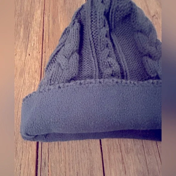 Nike Teal Green Insulated Winter Beanie Hat - Picture 2 of 2